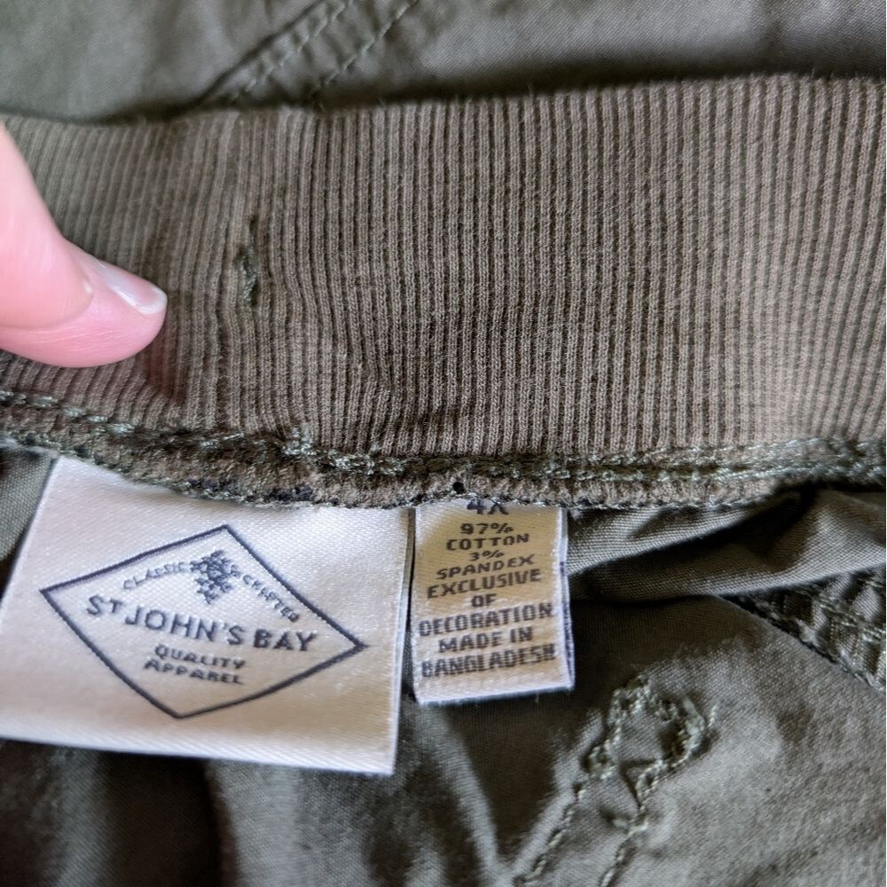 St John's Bay Cargo Capris Olive Green 4X - Picture 3 of 3